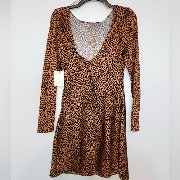 Leopard Print Special Occasion Mini Dress Open Back Long Sleeve Size MED - Picture 8 of 11